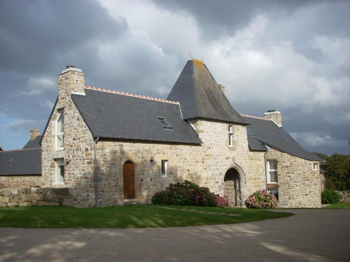 Gites Du Manoir De Goandour Crozon Exteriör bild